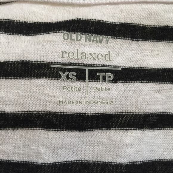 NWOT Slub-Knit Lace Up Top - Picture 6 of 6